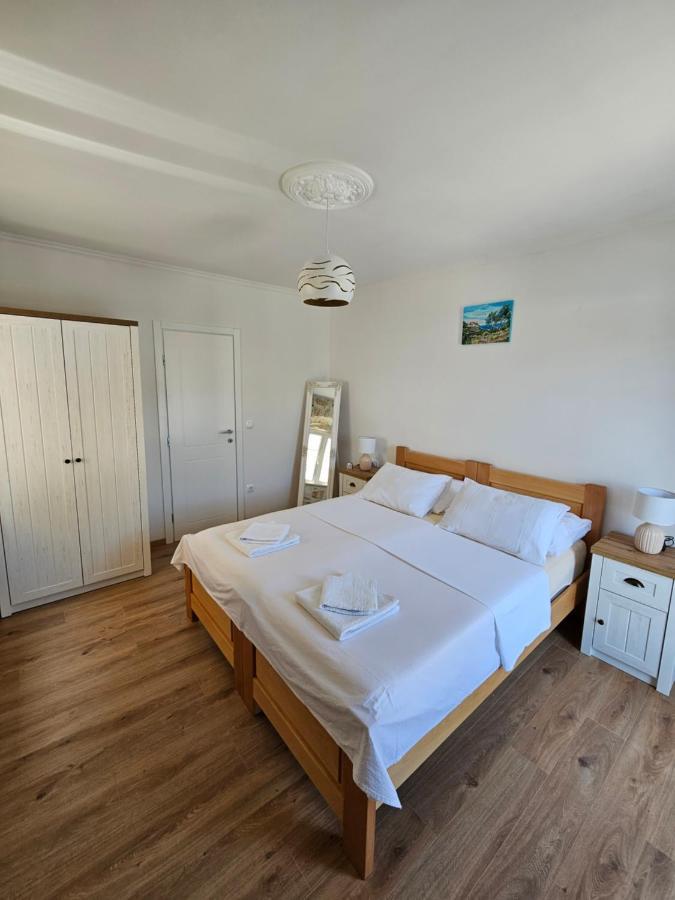 Apartman Eli Supetar Exterior foto