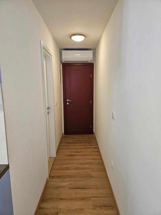 Apartman Eli Supetar Exterior foto